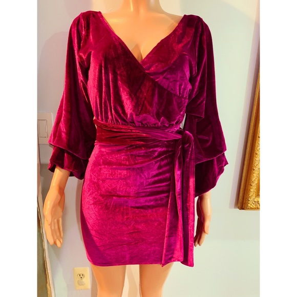 SEXY VELVET COCKTAIL DRESS - Picture 2 of 4